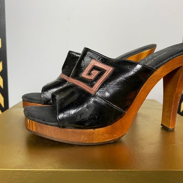 1970s platforms, vintage mules, black patent leather, wood heels, size 8, Magdesian's, sexy slides, open toe, greek key, platform sandals 