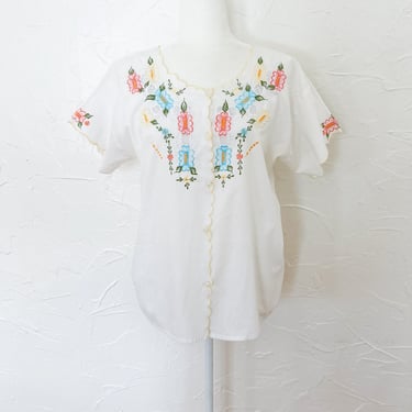 80s White Colorful Embroidered Floral Cotton Cut Out Button Up Blouse | Large/Extra Large 