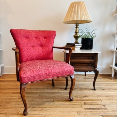 Nailhead Chair