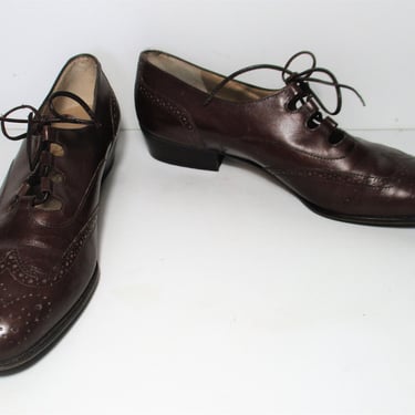 Vintage Salvatore Ferragamo Oxfords Shoes, Size 6 1/2 B Women, brown leather, brogue styling, lace up 