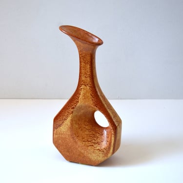 Italian Modern Pottery Vase Designed by Roberto Rigon for Bertoncello, Made in Italy, 1960s. 