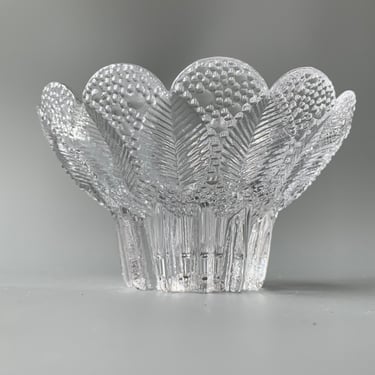R. Koschnick LAUSITZER Small Scandinavian-style Crystal Footed Bowl with Leaf Motif 