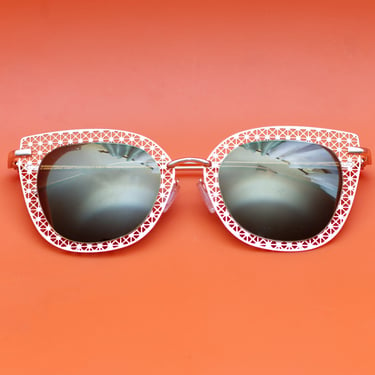 Vintage Ellen Tracy Gold Sunglasses 