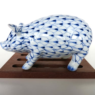 Vintage Porcelain Fishnet Pig Figurine By Andrea Sadek, Blue And White Fishnet Pattern Animal 