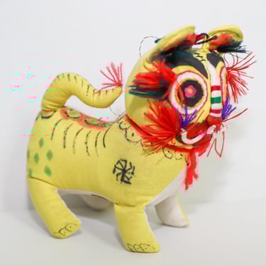 Vintage Traditional Chinese Dragon Plushy Home Decor Collectible Folk Art Vintage Toy Collectible Unique Plush Decor 
