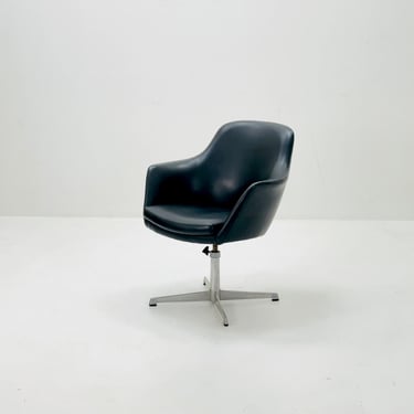 Mid century Olli Mannermaa black Leather Kilta armchair by Eugen Schmidt & Cassina Martela 1970s 