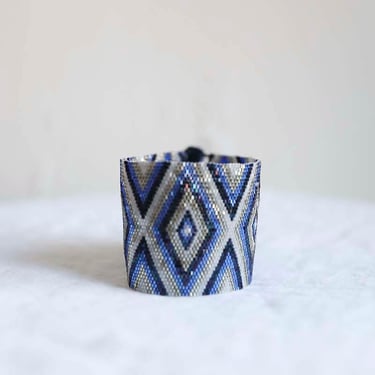 Huichol Hand Beaded Bracelet - Blue Diamond Pattern