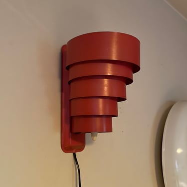 Vintage Red Venetian Blind Tornado Tiered Sconce Wall Lamp Light Mid-Century Metal 1950s Atomic 