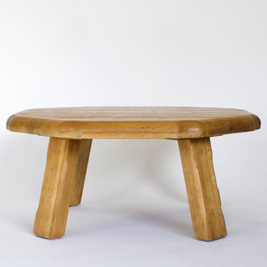 French Oak Round Sculpted Free Form Edge Brutalist Coffee Table circa 1960