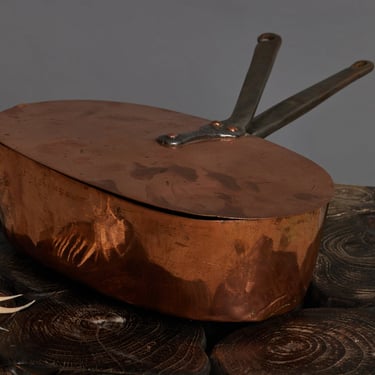 Oval Copper French 19th Century Saucepan with Lid