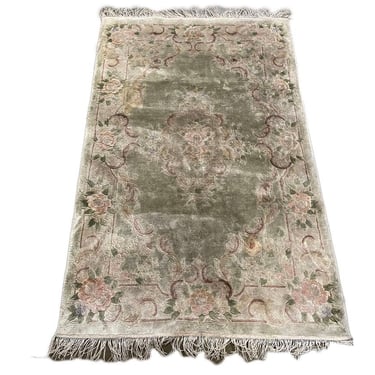 5.5' x 3.5' Deep Pile Taupe/ Green Floral Nepalese Wool/Cotton Area Rug 