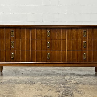 Mid-Century Modern 9-Drawer Dresser / Credenza / TV Stand ~ By Dixie Furniture 