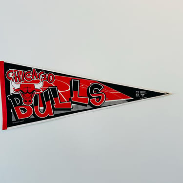 Vintage 1995 Chicago Bulls NBA Basketball Pennant - As Is Condition 