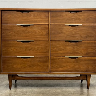 Kent Coffey The Tableau Mid-Century Modern 8-Drawer Dresser / Chest ~ Rare Item 