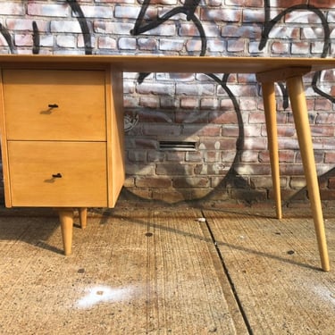 Vintage Paul Mccobb mid century modern writing desk maple 2 drawer planner group blonde finish T pulls 