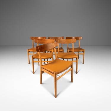 Set of Six ( 6 ) Early Hans Wegner CH23 Dining Chairs for Carl Hansen and Søn in Oak & Teak w/ New Leather Seats, Denmark, c. 1950s 