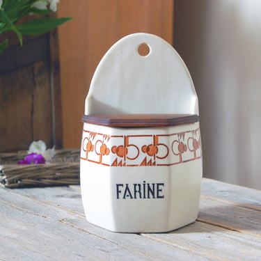 Vintage flour box / vintage French FARINE box with wood lid / ceramic flour canister /  flour holder / cottage kitchen decor / brocante 