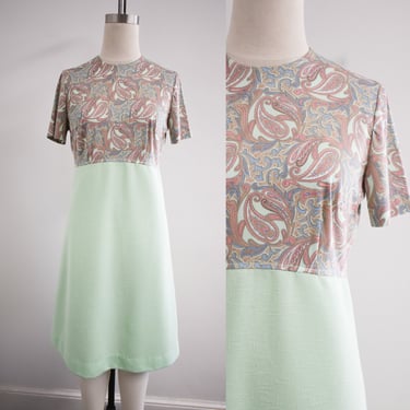 1970s Pale Green and Pink Paisley Knit Dress 