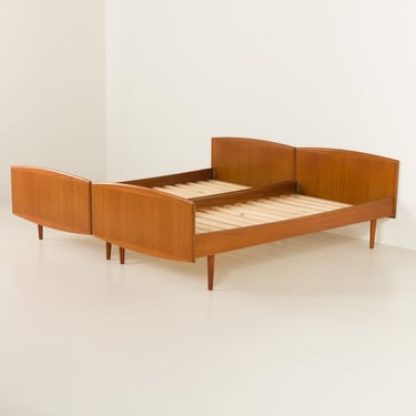 Pair of Scandinavian teak beds attr.  to Sannemanns Møbelfabrik,  Denmamrk 1960s 