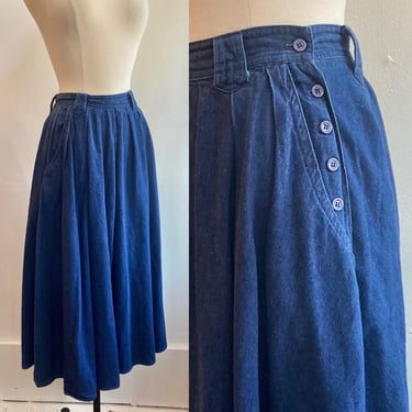 Vintage 80's DARK DENIM PRAIRIE Full Skirt / Side Buttons + Pockets + Belt Loops + Side Vent / Western Style 