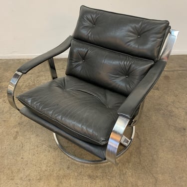 Gardner Leaver for Steelcase black leather chair 