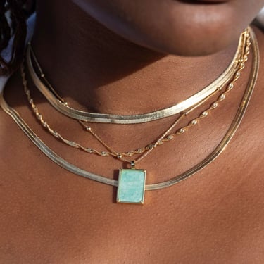 Aquamarine Gemstone Gold Pendant Necklace, gold necklace, gold pendant necklace, gold pendant necklace, Gold Gemstone jewelry,Hawaii jewelry 