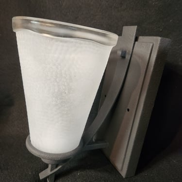Contemporary Wall Sconce with Obscured Glass Shade 4.75