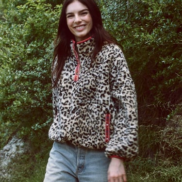 The Country Side Pullover - Leopard w/ Floral Trim