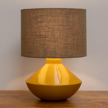 Yellie Table Lamp