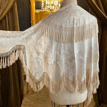 Victorian shawl, cream silk, hand embroidered, 1900s ivory wrap, scalloped trim, fringe cape, birds and flowers, tie neck, antique, flapper 