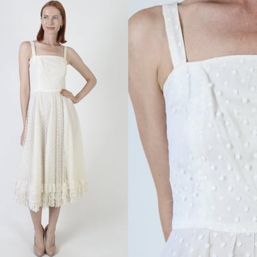 Simple Off White Polka Swiss Dot Dress / Vintage 70s Romantic Country Cottagecore Dress / Pretty Full Skirt Midi Frock 