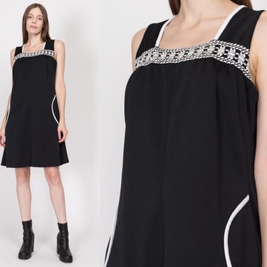 Med-Lrg 70s Mod Black & White Mini Tent Dress | Vintage A Line Sleeveless Crochet Trim Pocket Sundress 