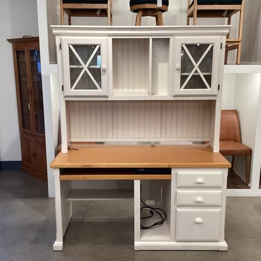 Farmhouse Desk w/ Hutch