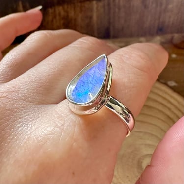 DAGGER TEARDROP MOONSTONE Sterling Silver Ring | Handcrafted in India | Rainbow Moonstone | Peace, Calmness, Stability | Size 9 