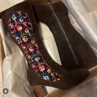 60s Gogo Boots Vintage Brown Suede Floral Embroidered Boots Penny Lane Boots 60s Boots 70s Boots Vintage Boots Suede Boots Boho Hippie Hippy 