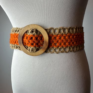 70’s macrame’ woven twine belt~ Groovy orange with natural brown wooden buckle boho hippie style 60’s 70’s~ size small 