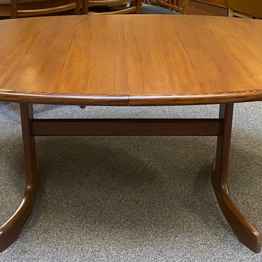 Item #AE41 Mid Century Modern Extending Teak Dining Table w/ Butterfly Leaf by G-Plan c.1960