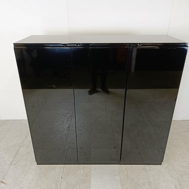 Black lacquered bar cabinet, 1970s - vintage high gloss bar cabinet - vintage minimalist bar cabinet 