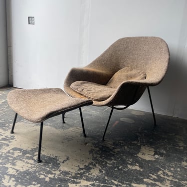 Early Womb Chair by Knoll