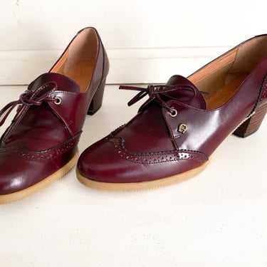 Vintage ‘70s ‘80s deadstock Etienne Aigner oxblood leather oxfords | gorgeous cordovan tie ups, midi stacked wooden heel, 8M fits 7.5M 