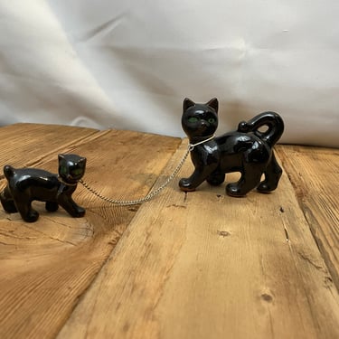 Black Cat Kitten Chained cats animal figurine Halloween Gift for Witch 1950s vintage 