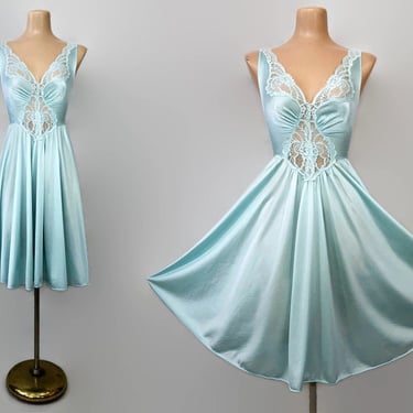 VINTAGE 80s Light Ice Blue OLGA Full Sweep Short Nightgown Style #91450 | Stretch Lace Bodice | 116" Sweep | Wedding Lingerie | Medium VFG 