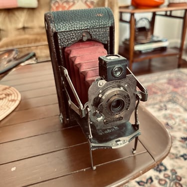 Circa 1905 Folding Pocket Kodak No. 1A Wooden Frame Camera with Burgundy Bellows - Eastman Kodak Co. - Decor - Untested 