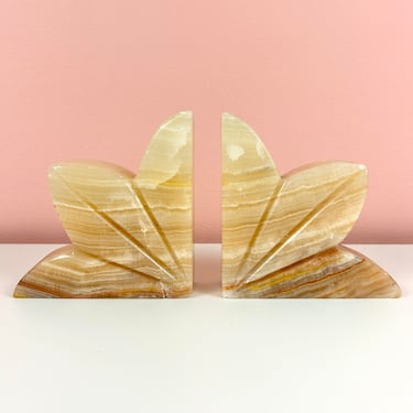 Stone Petal-Shaped Bookends 