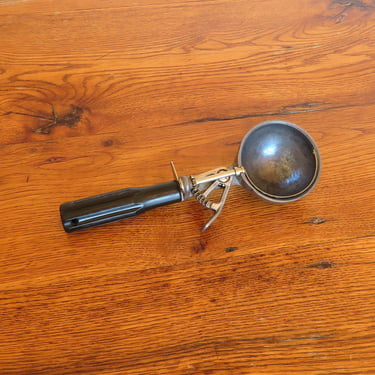 Vintage Peerless Ice Cream Scoop Black Handle 40's Ice Cream Parlour 