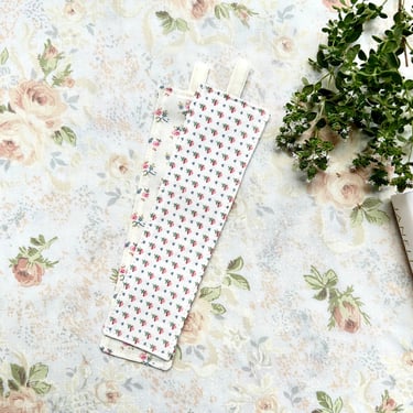 Made in Chicago - Cozy Cottage Fabric Bookmarks 