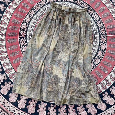 Gorgeous ‘80s shimmery gold floral print velvet skirt | soft muted colors, high waisted & pleated, S 