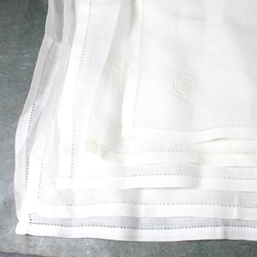 Set of 5 Vintage Embroidered White Linen Handkerchiefs | Linen Handkerchiefs | Vintage Wedding | Vintage Linens | Bixley Shop 