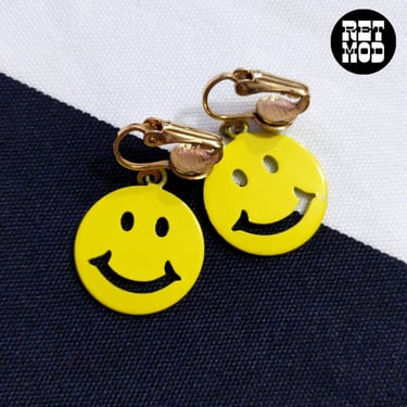 Groovy Vintage 60s 70s Yellow Smile Face Clip-On Earrings 