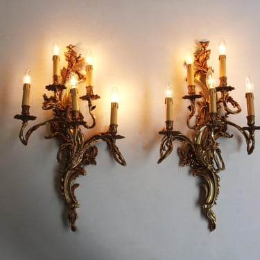 Couple Monumental French Gilt Brass Wall Sconces Appliques Pair of French Louis XV-Style Wall Lamps Antique Style Wall Lights Chateau 1960s 